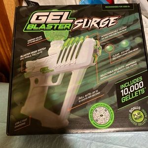 GEL  blaster surge NEW